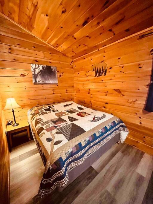 Willow Cabin Thompsonville Екстериор снимка